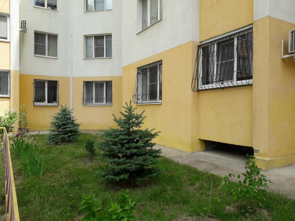 Apartment On 5 Novoremeslennaya Volgograd Dış mekan fotoğraf